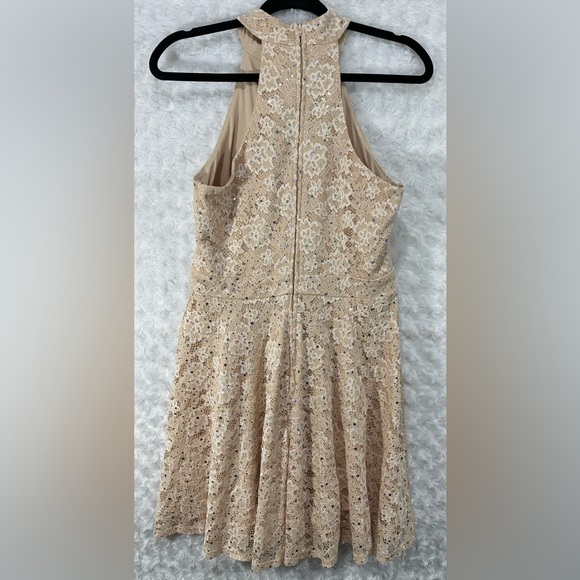 City Studio Womens Juniors Sleeveless Sequiened Lace Champagne Dress - Picture 2 of 14